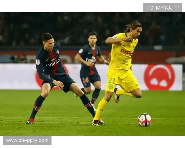 法甲保级区混战加剧,巴黎FC绝平展现韧性 法甲保级区混战加剧,巴黎FC绝平展现韧性